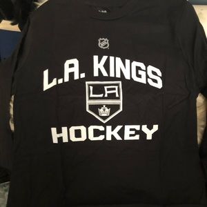 NWT boys 14 long sleeve kings hockey sports wear